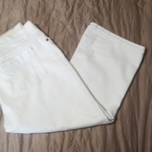 Eddie Bauer White Capris